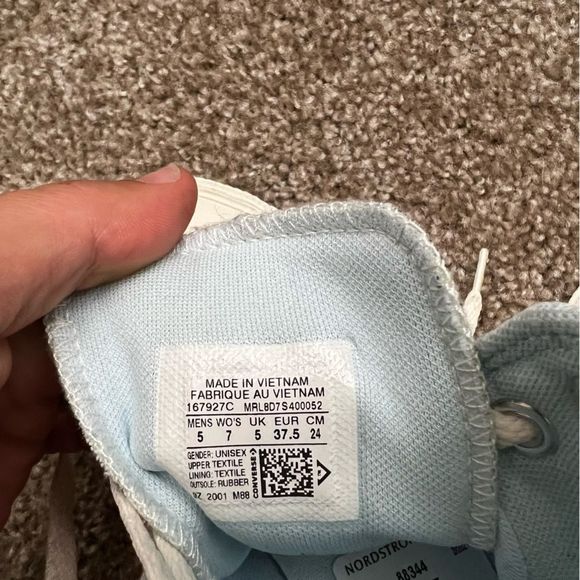 Converse High-Top Sneakers with Flame Design - Picture 5 of 6